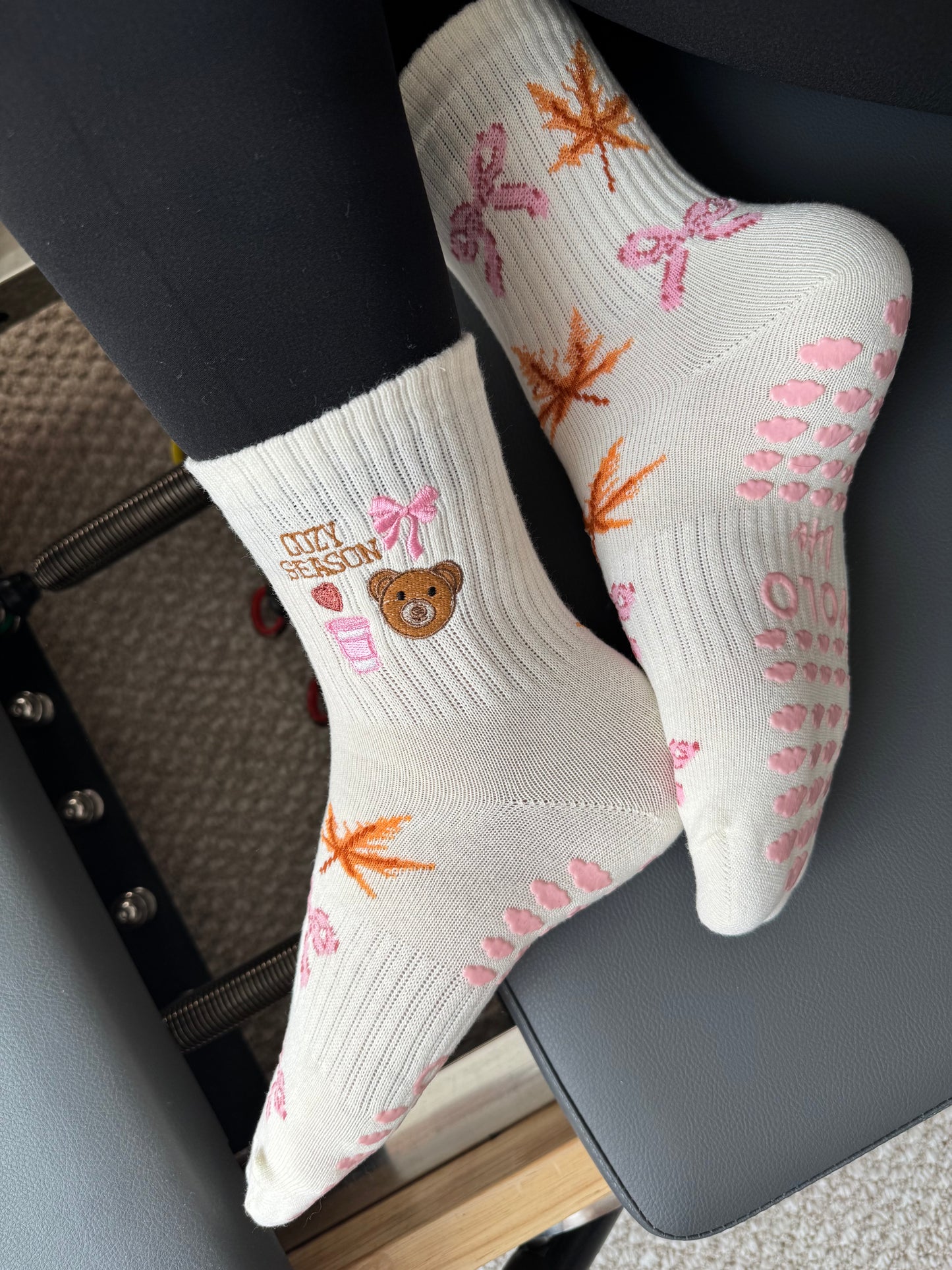 Cozy Season Grip Socks (Teddy, Bows & Maple Leaves)