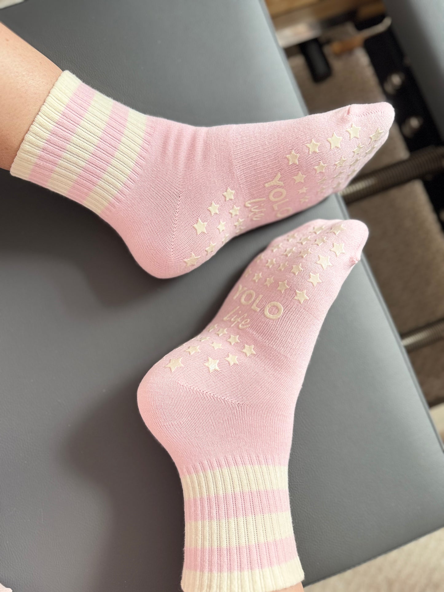 “Teddy dreams” grip socks
