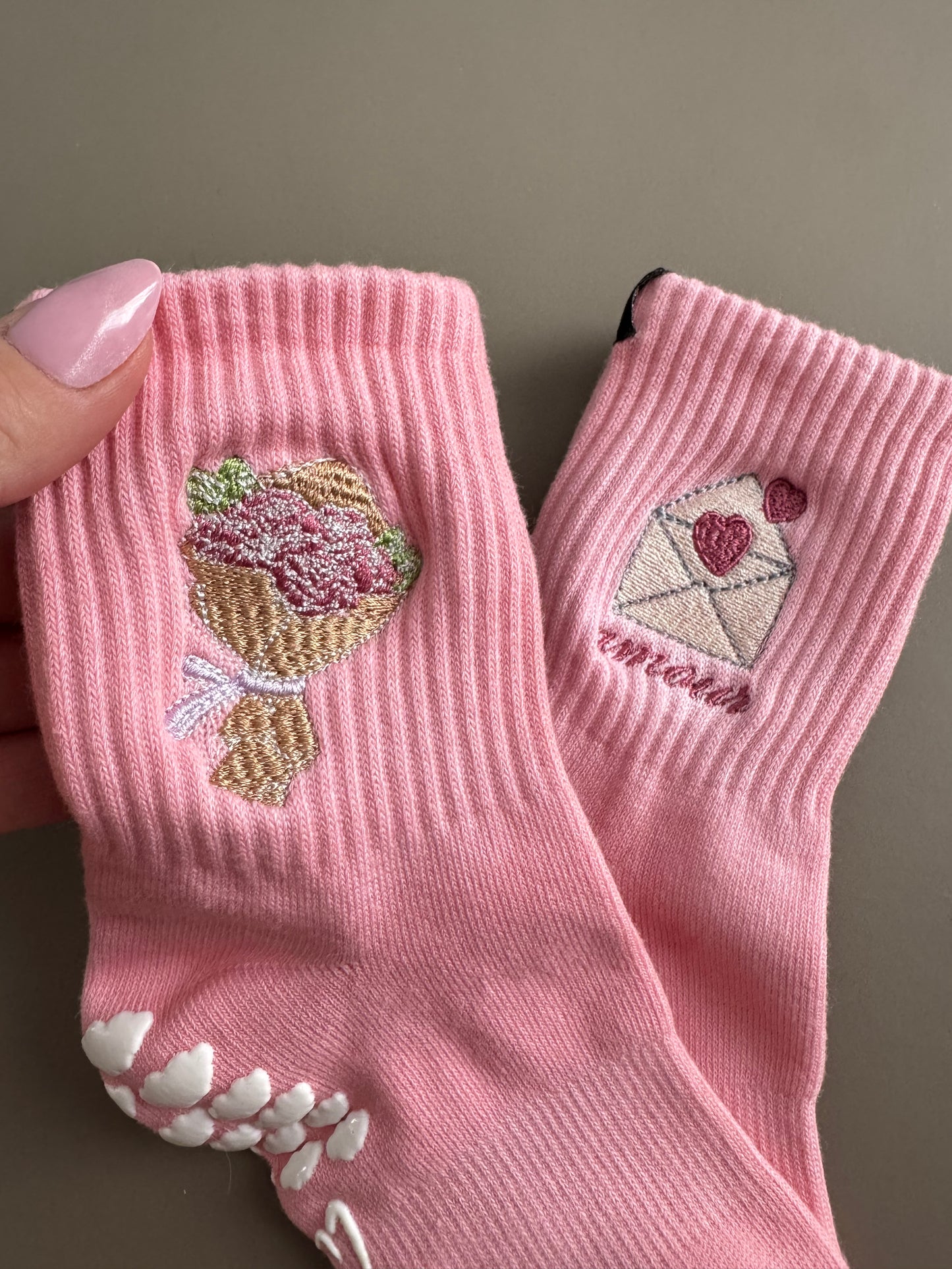 ✨ PETITE MORNINGS – 🌸 Limited Edition Grip Socks Collection