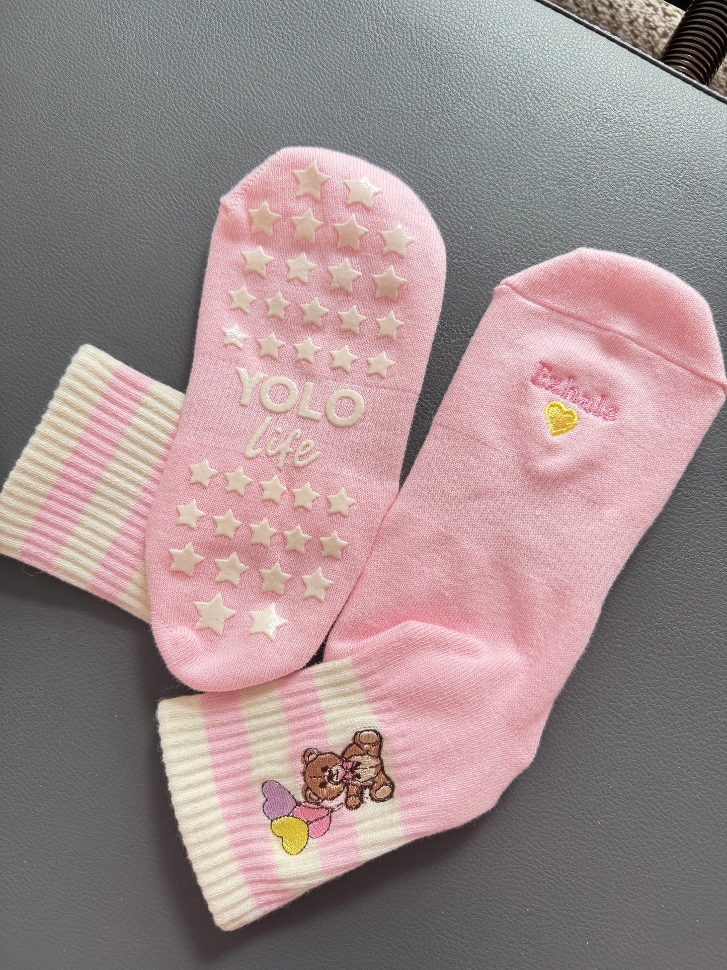 “Teddy dreams” grip socks