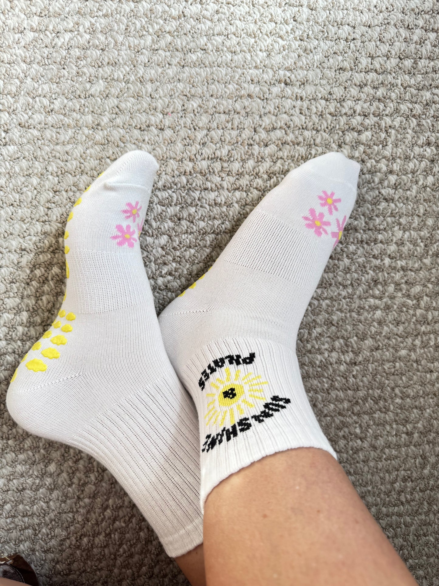 Pilates & Sunshine – Grip Socks ☀️💛✨