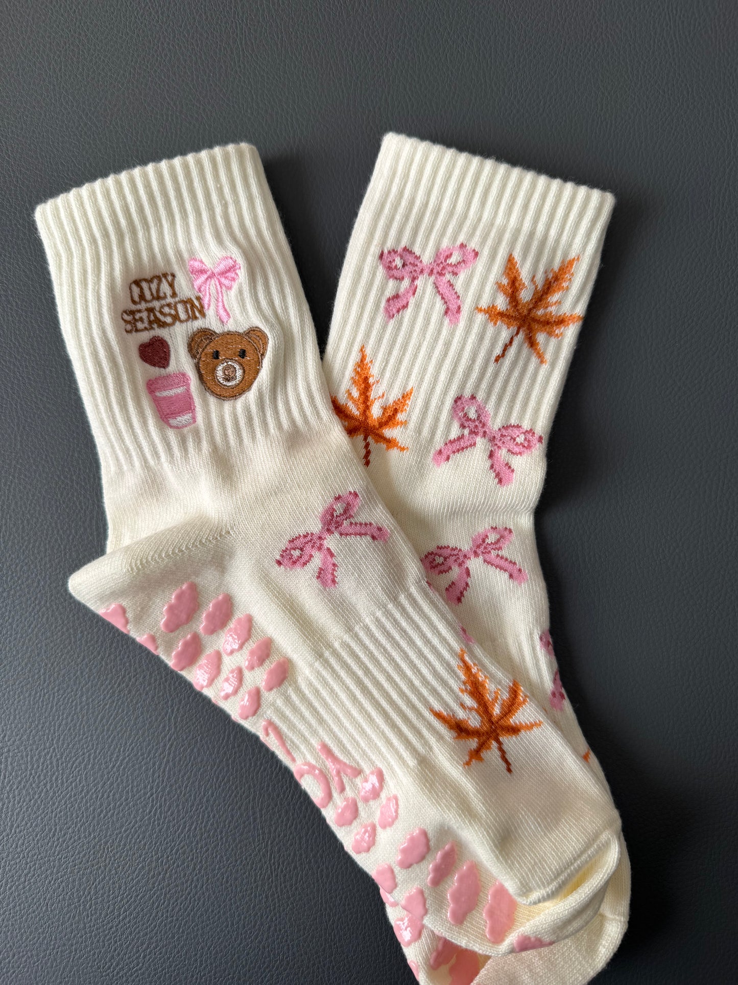 Cozy Season Grip Socks (Teddy, Bows & Maple Leaves)