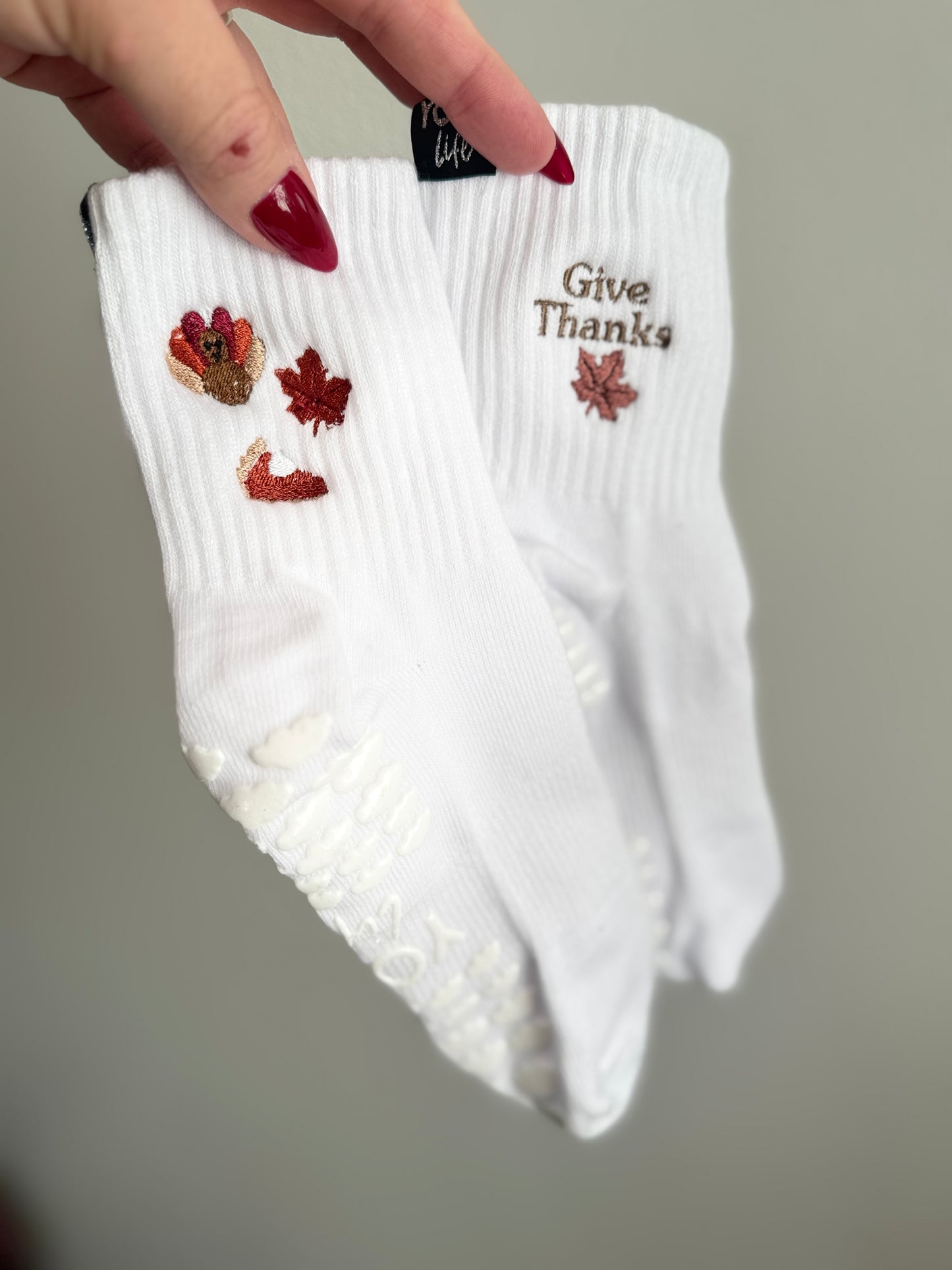 Give Thanks – Pilates Grip Socks