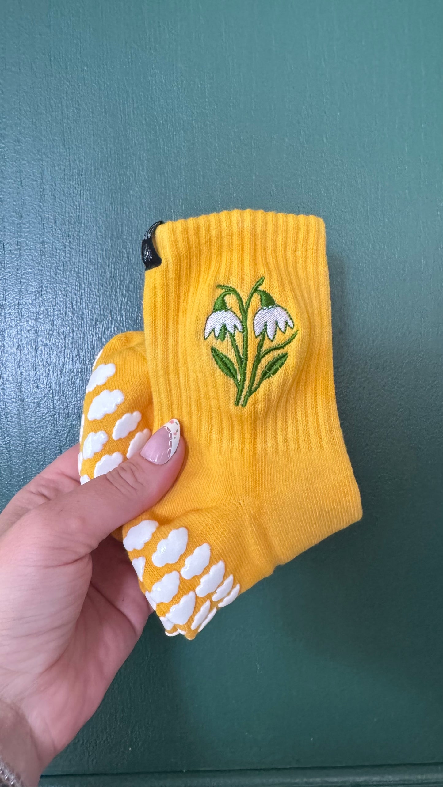 Bloom Muse Collection
Limited Edition Embroidered Grip Socks/Non Grip