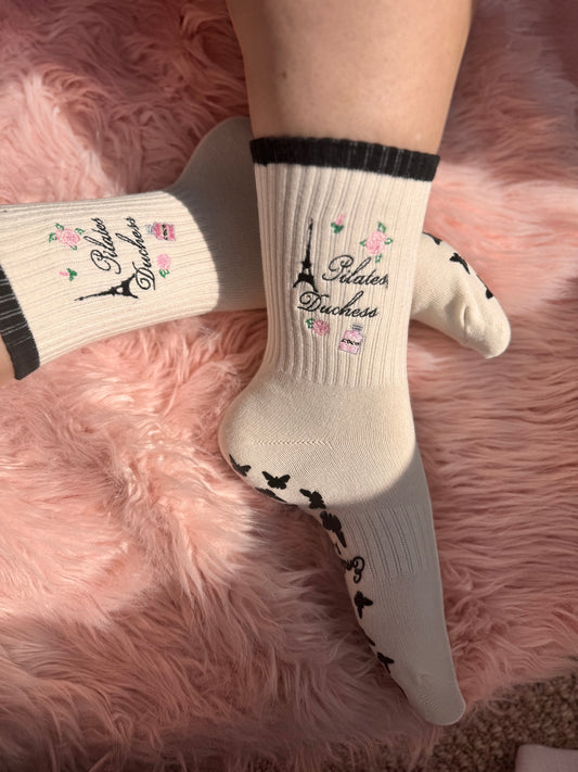 "Duchess in Paris" WITH OUT BUTTERFLY Pilates crew grip socks