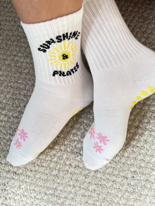 Pilates & Sunshine – Grip Socks ☀️💛✨