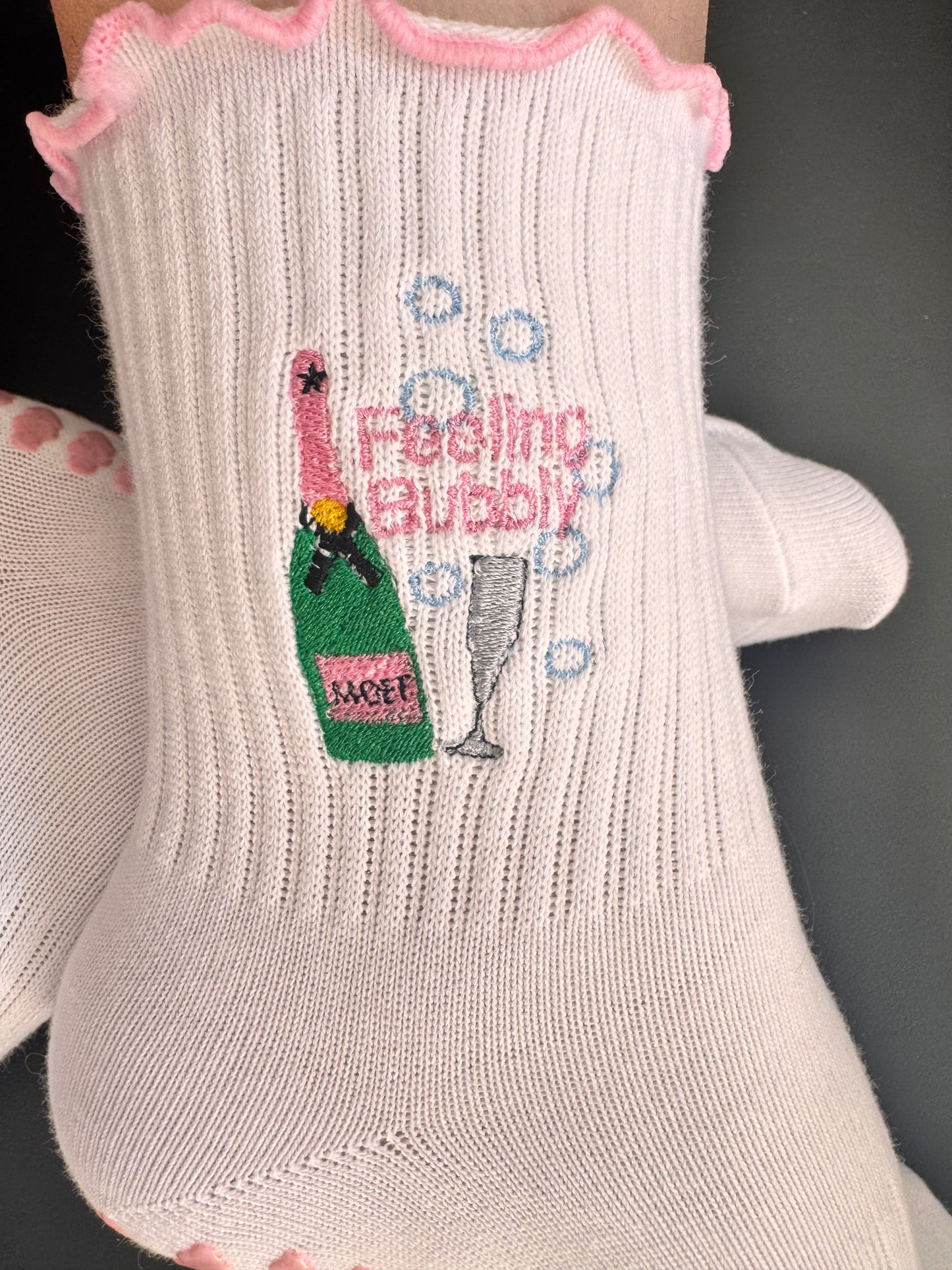 "FEELING BUBBLY" CREW GRIP SOCKS