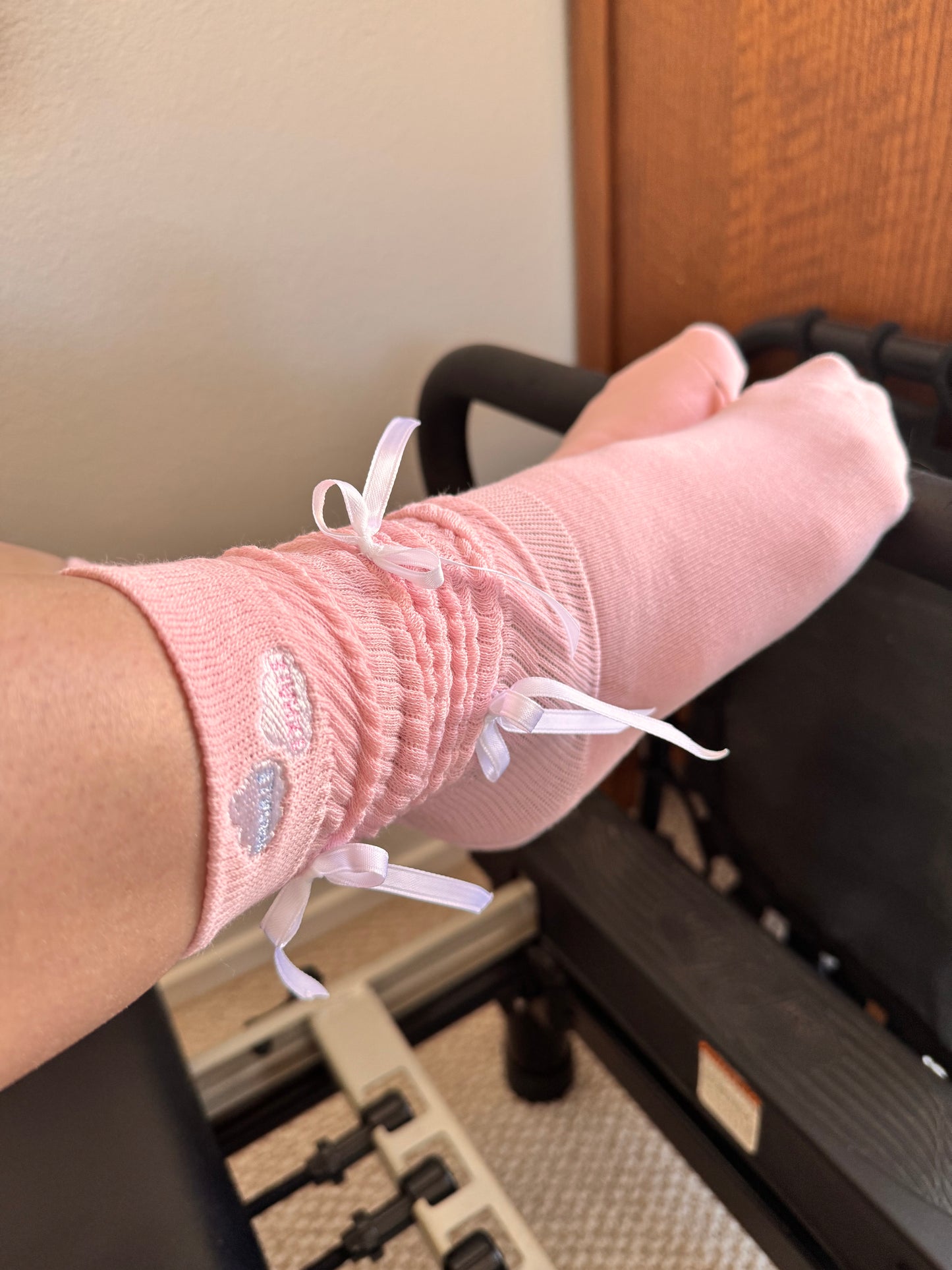 “BOW STOPPER” 🎀Slouchy Pilates sock