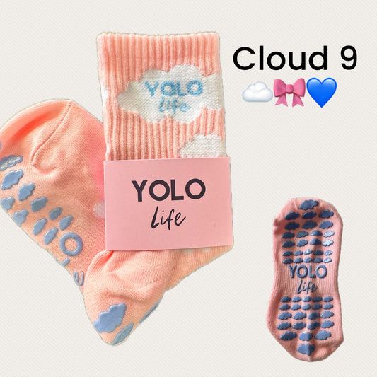 "CLOUD 9"☁️🎀💙 Pilates crew grip socks